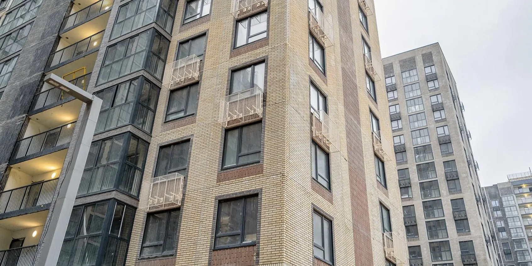 Реновация все больше проникает в дорогие районы столицы