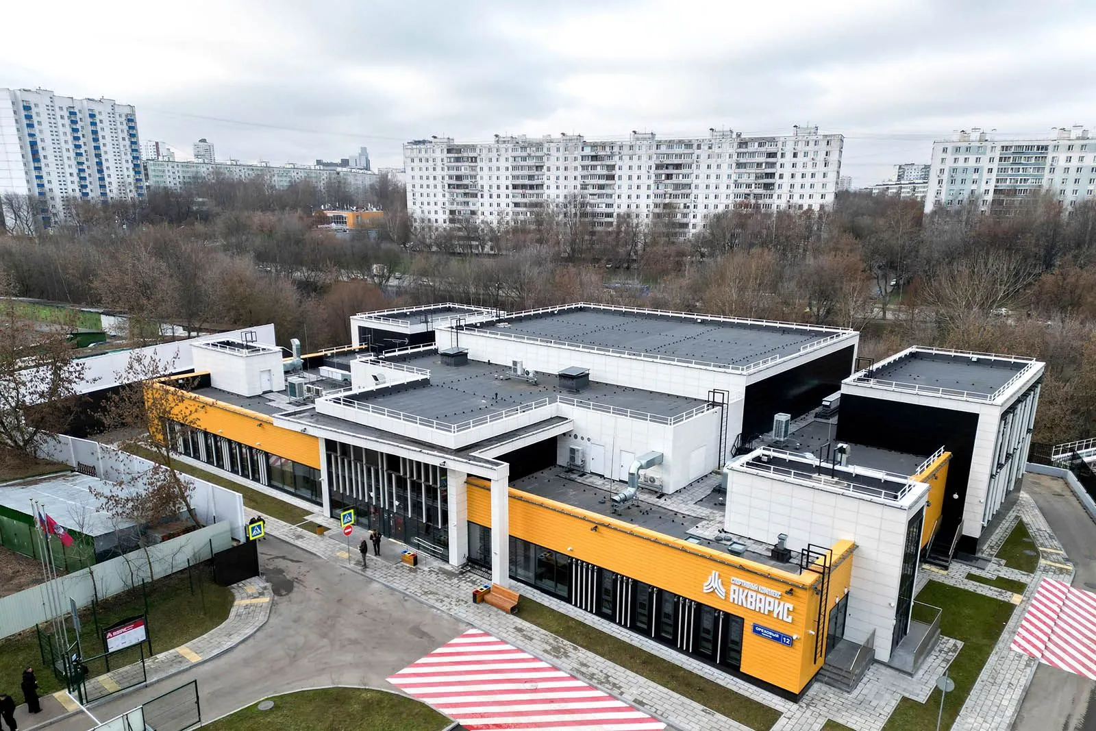 В районе Зябликово открылся новый физкультурно-оздоровительный комплекс «Акварис»