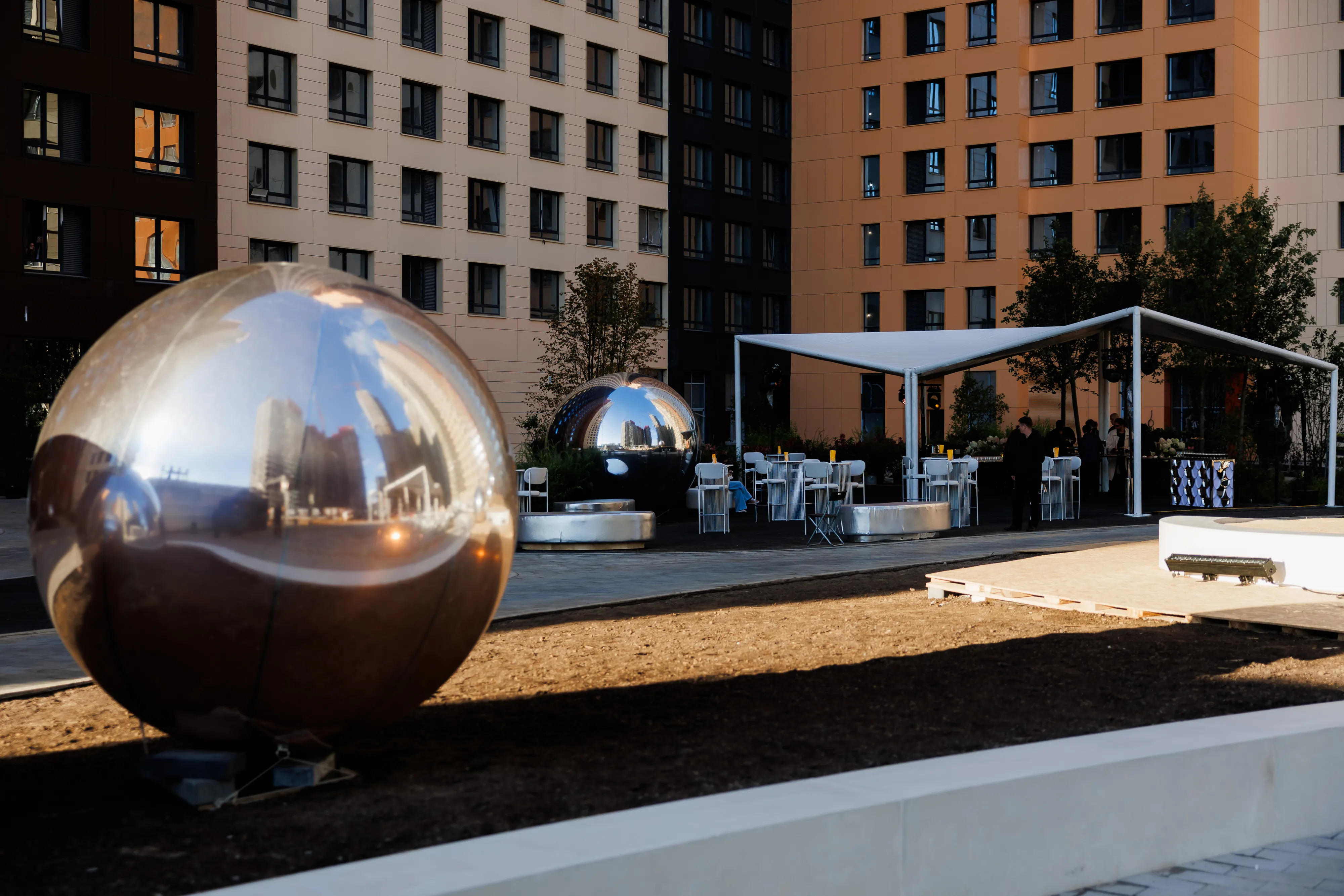 Бренд Masterpeace представил эксклюзивную коллекцию в формате иммерсивного шоу в жилом комплексе Sky Garden