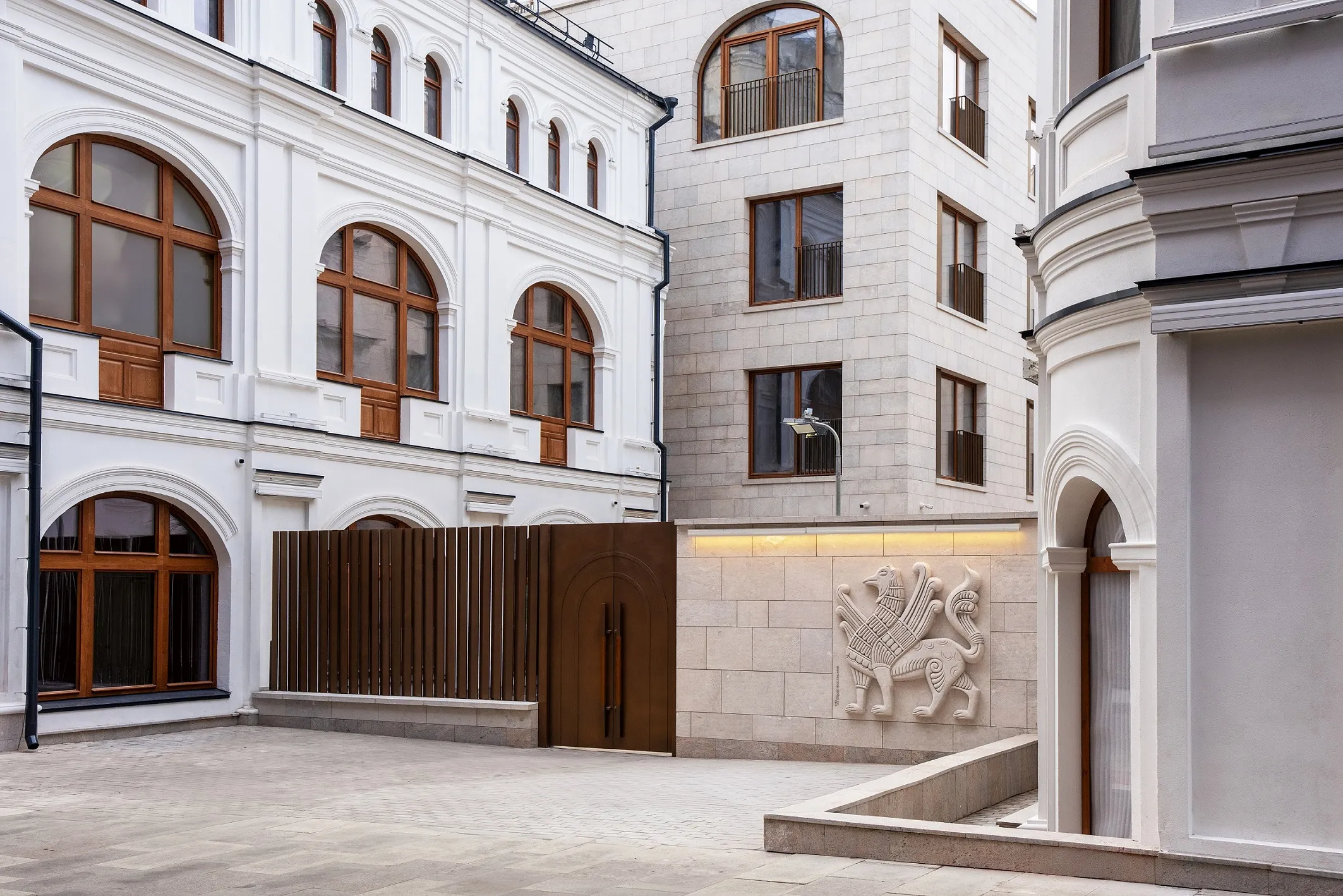 В 160 метрах от Красной площади отреставрировали здания первых Тёплых торговых рядов