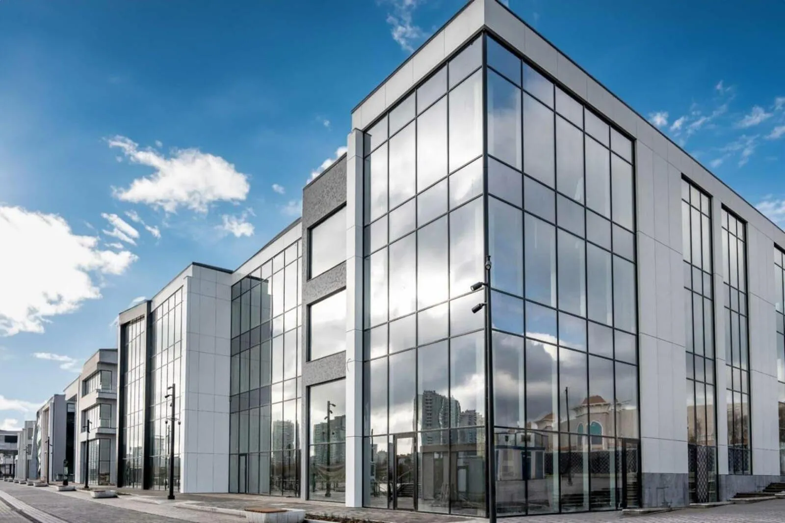 В районе Нагатинский Затон появился деловой квартал