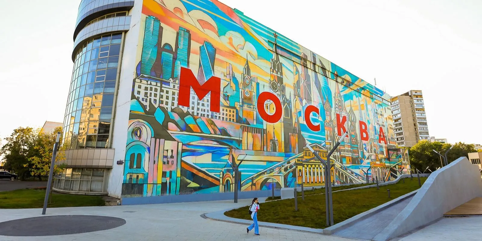 За 10 лет в Москве благоустроили около 450 транспортных узлов