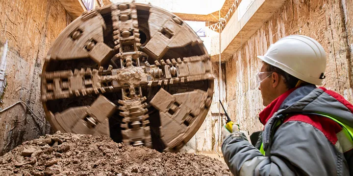 Троицкую линию метро запустят в следующем году 