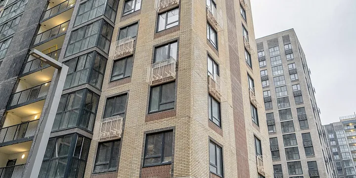 Реновация все больше проникает в дорогие районы столицы