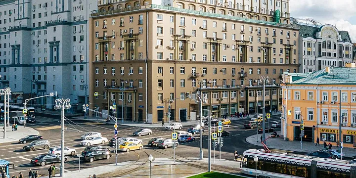 Владельцев квартир в домах-памятниках хотят обязать следить за зданиями