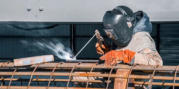 Зарплаты строителей выросли на 20% в 2024 году