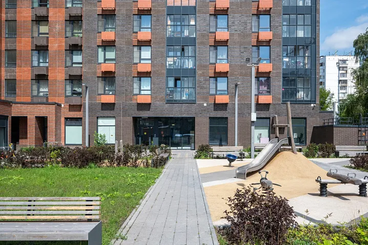 Квартиры по реновации получили более трех тысяч жителей ЗАО 