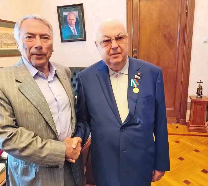 Столица в центре магистрали