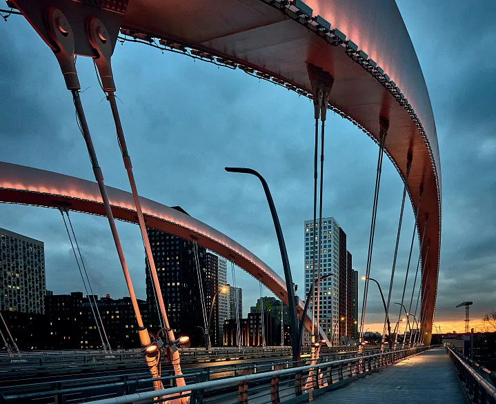 Мост в будущее