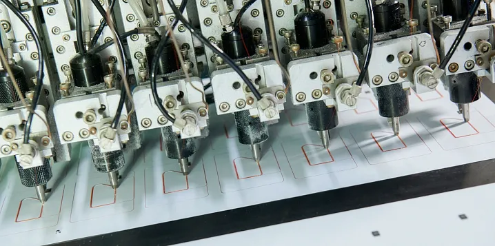 Столичный разработчик микрочипов выводит на рынок новые платежные карты